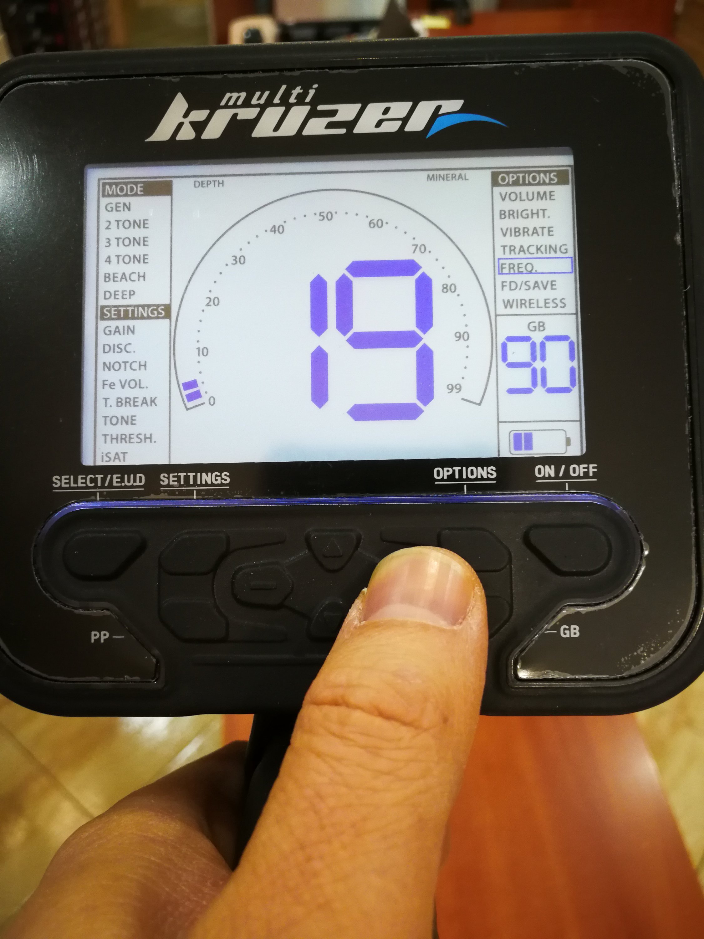 Превключване на работната честота на 19khz Превключване на работната честота на 19khz
